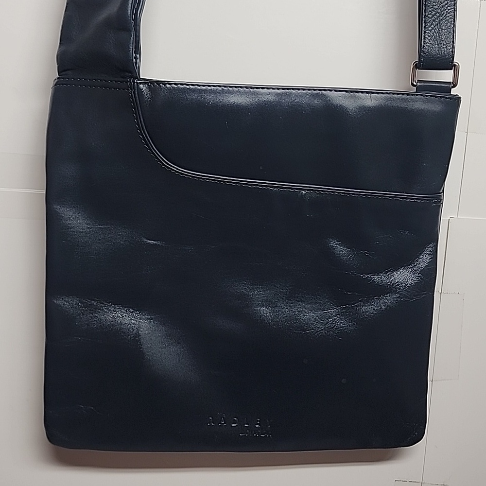 Radley London Elegant Minimalist Navy Blue Crossbody Messenger Saddle Bag Unisex
